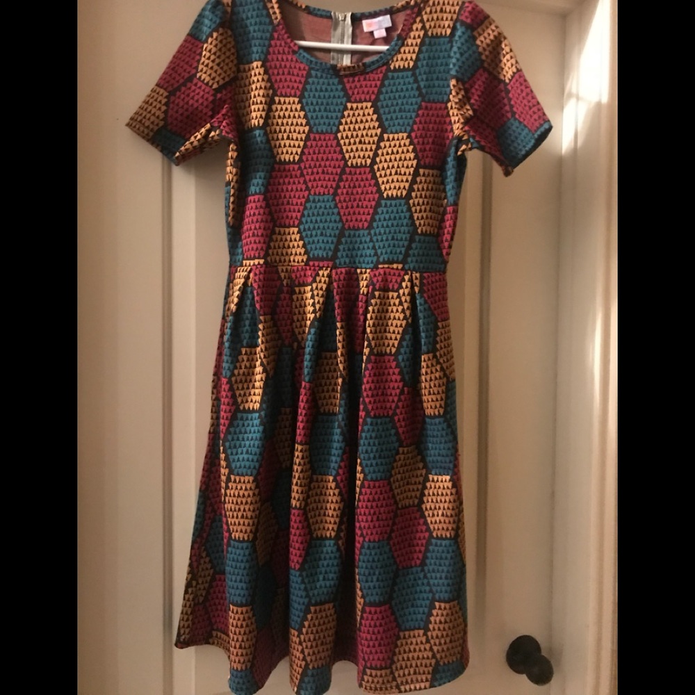 Lularoe Amelia Dress. Size small. Good condition